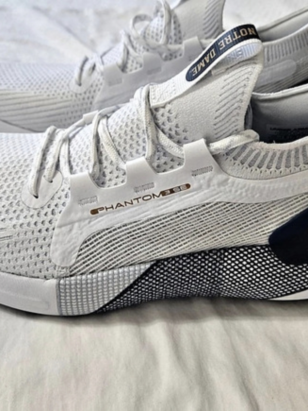 Under Armour HOVR Phantom 3 SE Collegiate 'University of Notre Dame'